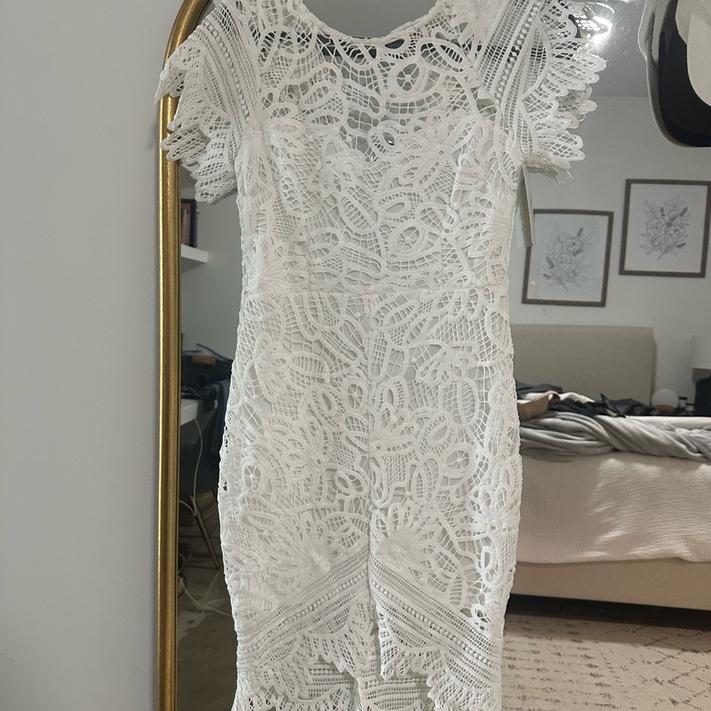 Elegant White Lace Dress bridal midi - never worn